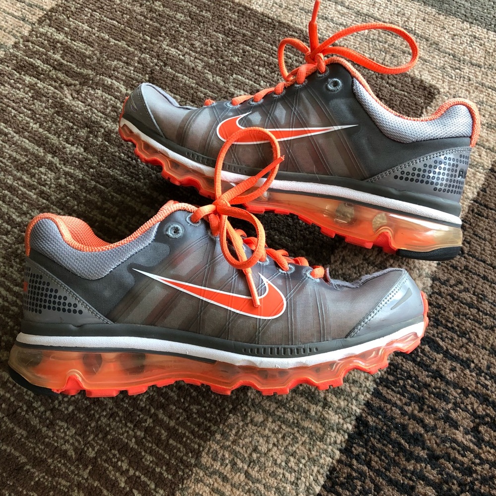 Women’s orange Nike air max